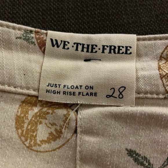 *New*Free People Just Float On Flare Fruit Patterned Jeans - Picture 5 of 5